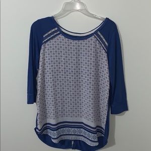 Blue and white tee with 3/4 length sleeves
